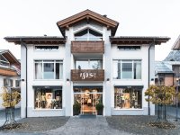 1803-Store-Oberstdorf-borninthealps Eingang