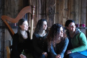 Schneeflockennacht mit den Vivid Curls, Martina Noichl und Jodula Hedwig Roth
