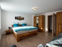 Fewo-buhmann schlafzimmer1