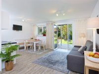 Wohnraum-schlafsofa-studio-hotel-scheidegg-ebenerdig