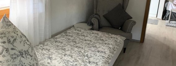 Zusatzbett im Schlafzimmer2