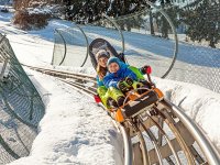 Rodelfahrt im Winter