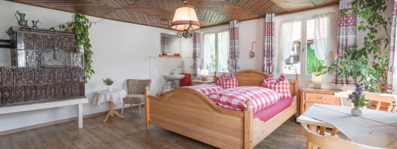 Bergbauern-Pension Kachelofenzimmer 8