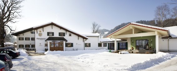 Landhotel_Gockelwirt_Außenansicht_Winter