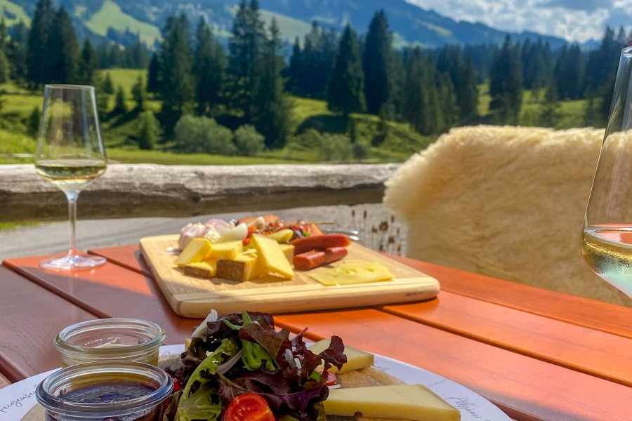 panoramahotel-oberjoch-Alpe-Untere-Schwande-Kaese-005