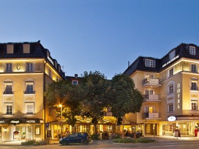 Hotel Schlosskrone Außenansicht