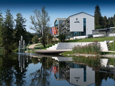 Hotel Edita Außenansicht Sommer