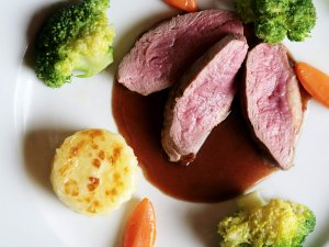 Ansprechend angerichtete Speise im Hotel Restaurant Adler in Oberstaufen