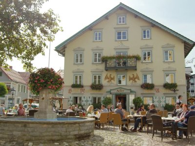 Hotel Restaurant Adler Außenansicht Sommer