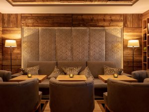 Gemütliche und moderne Lounge im Hanusel Hof in Weitnau
