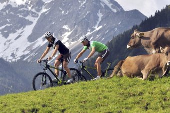 Panoramahotel Oberjoch Freizeitaktivität Radfahren