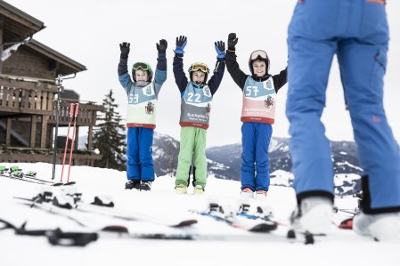 Familotel Allgäuer Berghof Freizeitaktivität Skikurs
