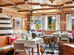 Einblick in eines der Restaurants im Hotel Allgäu Sonne in Oberstaufen