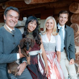 Sonnenalp Resort Hotelierfamilie Familienbild der Hotelfamilie im Sonnenalp Resort in Ofterschwang