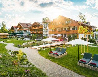 Ansicht vom Garten und dem Außenbereich vom Hotel Das Rübezahl in Schwangau