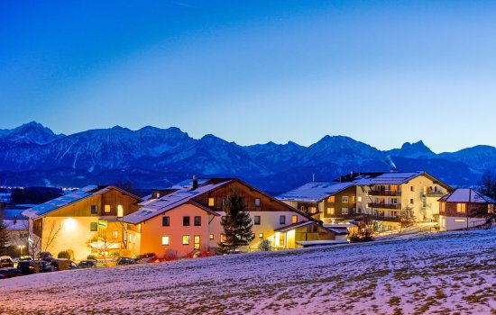 Biohotel Eggensberger Außenansicht Winter Die Außenansicht des Biohotels Eggensberger in Füssen /Hopfen am See im Winter