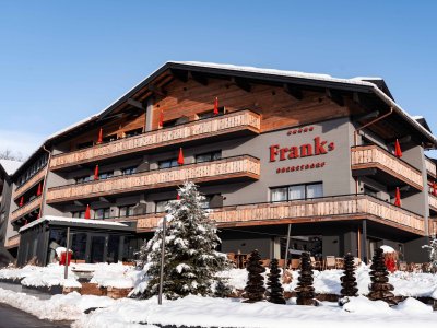 Hotel Franks Außenansicht Winter