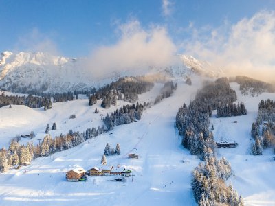 Biohotel Mattlihüs Außenansicht Winter