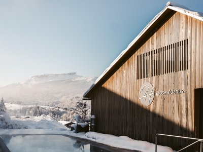 Hotel Oswalda Hus Winteransicht