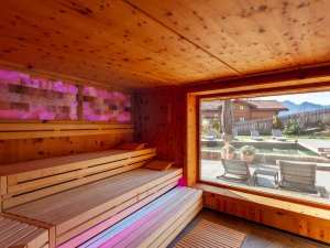 Einblick in die Sauna im Biohotel Eggensberger in Füssen / Hopfen am See