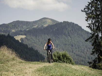 HUBERTUS Mountain Refugio Allgäu Freizeitaktivität Radfahren