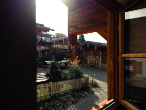 Ansicht von einigen Chalets im Alpzitt Chalets im Dorf in Burgberg.