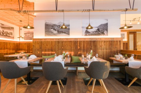Einblick in das Restaurant im Biohotel Eggensberger in Füssen / Hopfen am See