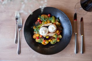 Eine ansprechend angerichtete Speise im Das Weitblick Allgäu in Marktoberdorf.