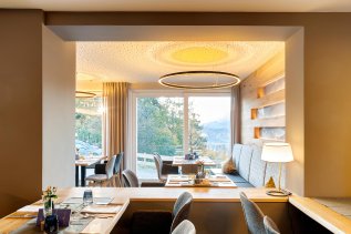 Einblick in das Restaurant des Hotels Kühberg in Oberstdorf.