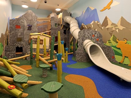 Einblick in das Spielzimmer im Mondi Resort in Oberstaufen.
