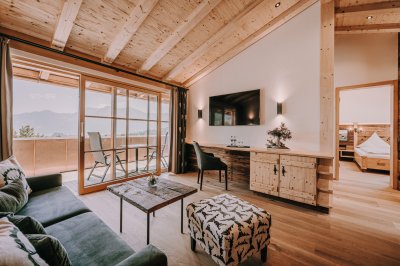 Einblick in eine Suite in der Alpe Dornach in Oberstdorf.