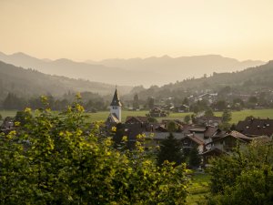 Blick ins Dorf vom Hotel Prinz-Luitpold-Bad in Bad Hindelang.