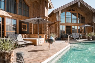 Die neuen Alpzitt SPA Chalets mit Außenpool in Burgberg im Allgäu.