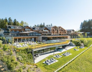 Außenansicht des Panorama Allgäu Spa Resorts in Rückholz.