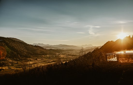 Bergkristall Mein Resort im Allgäu Herbstauslick Ausblick in die Berge im Herbst im Resort Bergkristall in Oberstaufen.