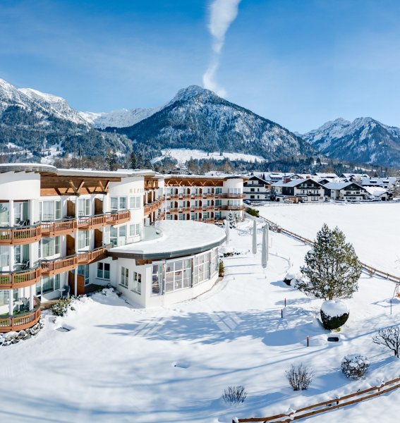 Alpenhof Oberstdorf Hotel & SPA Außenansicht Winter Außenansicht des Alpenhof Oberstdorf Hotel & SPA im Winter.