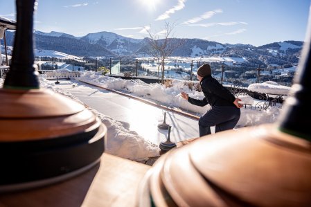 Hotel Allgäu Sonne Eisstockschießen Eisstockschießen im Hotel Allgäu Sonne in Oberstaufen.