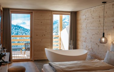 Einblick in ein Zimmer im Wald & Wiesn Berghotel Balderschwang.