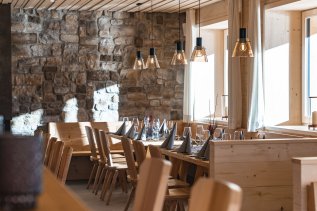 Einblick in das Restaurant des Wald & Wiesn Berghotel Balderschwang.
