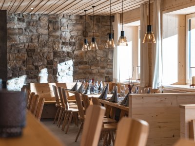 Einblick in das Restaurant des Wald & Wiesn Berghotel Balderschwang.