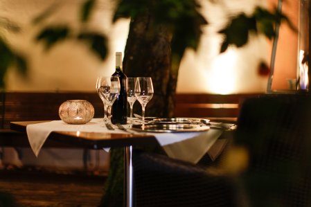 Hotel Hirsch Restaurant Einblick in das Restaurant im Hotel Hirsch in Oberstaufen.