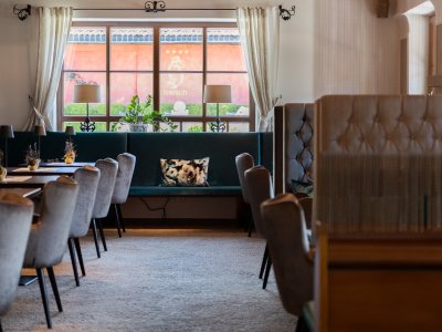 Hotel Hirsch Restaurant Einblick in das Restaurant im Hotel Hirsch in Oberstaufen.