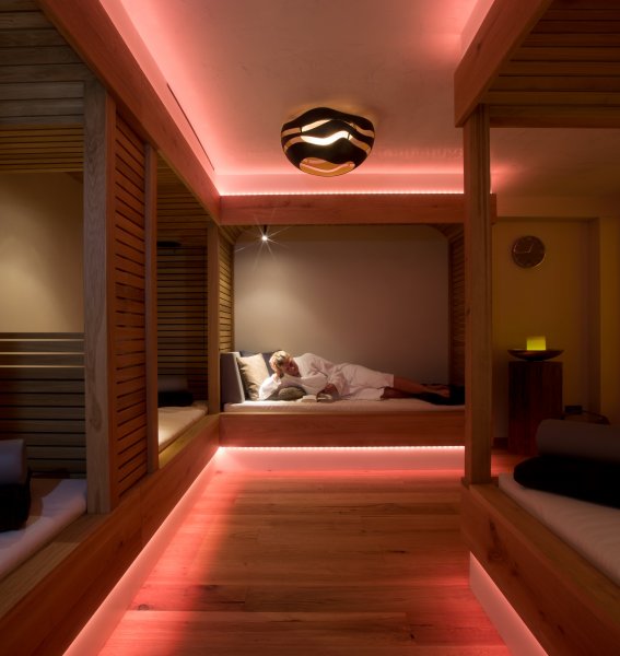 Hotel Hirsch Wellness Einblick in den Wellnessbereich im Hotel Hirsch in Oberstaufen.