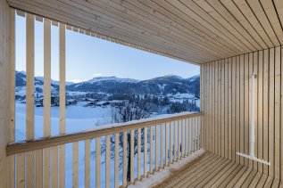 Ausblick vom Balkon im Winter im Hotel Oswalda Hus im Kleinwalsertal.