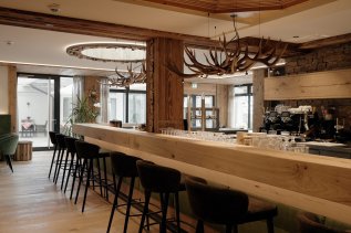 Blick auf die Bar im Berhotel Jägerhof in Isny.