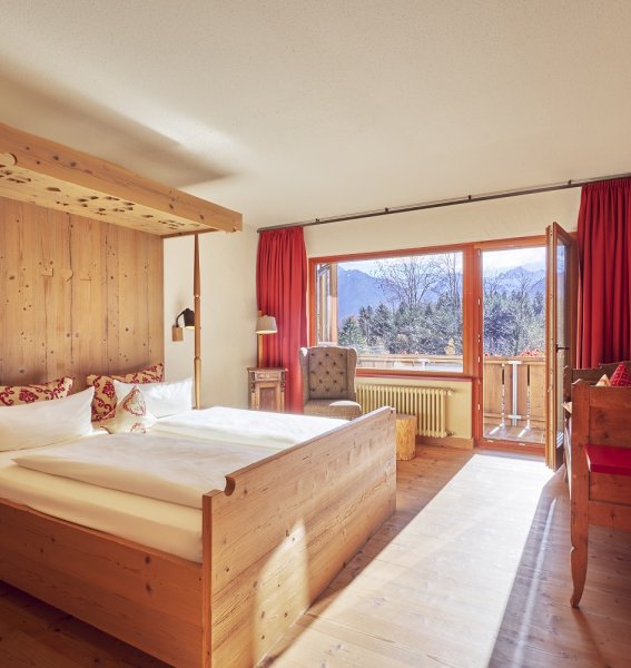 Hotel Oberstdorf Zimmer Einblick in ein Zimmer im Hotel Oberstdorf in Oberstdorf.
