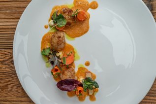 Eine ansprechend angerichtete Speise im Hotel Franks in Oberstdorf.