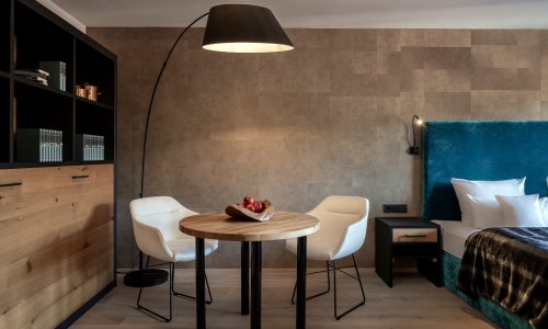 Einblick in ein Zimmer im Hotel Franks in Oberstdorf.