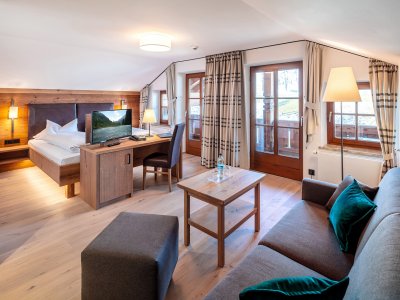 Einblick in ein Zimmer im Hotel Helmer in Schwangau.