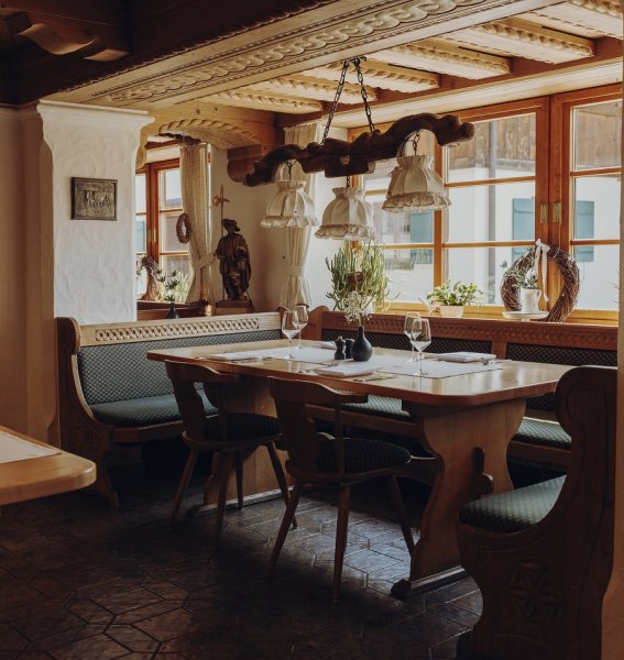 Einblick in das Restaurant im Hotel Helmer in Schwangau.